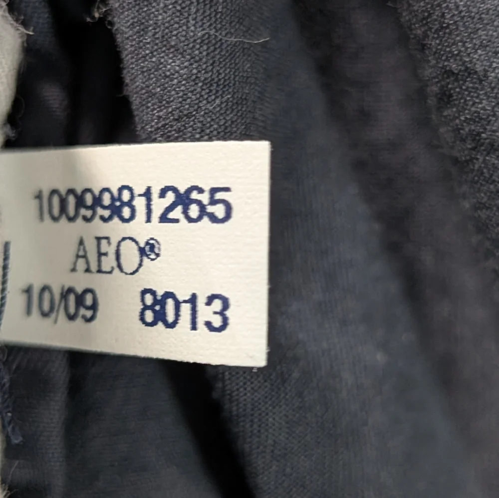 American Eagle Men's Vintage Fit Button Up - Picture 11 of 12